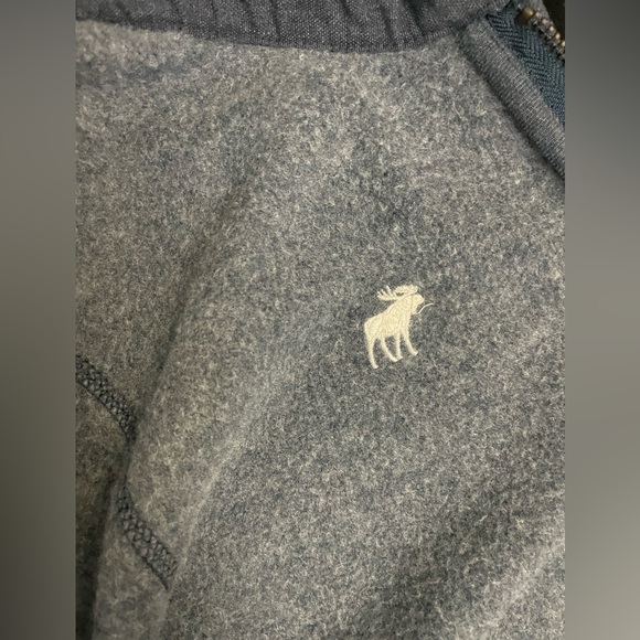 Abercrombie Navy Blue zip-up fleece inside - Picture 12 of 15